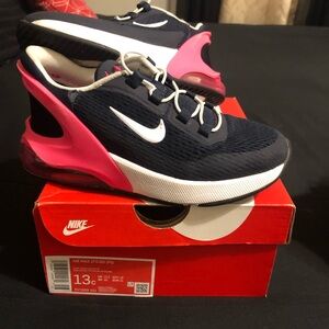 Nike air max 270 GO 13c navy blue/pink they are very comfortable for little ones